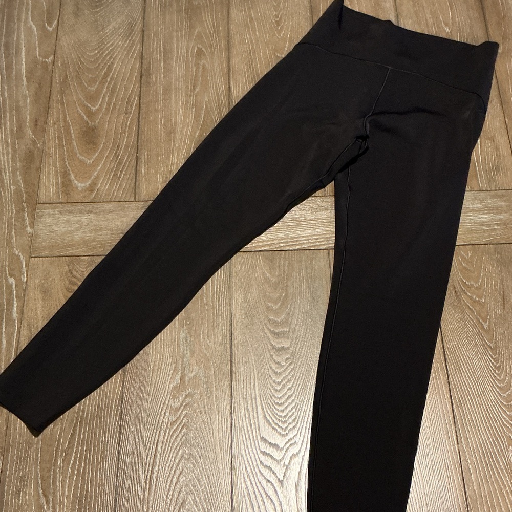 American Eagle Outfitters 7/8 length Black Leggings sz M